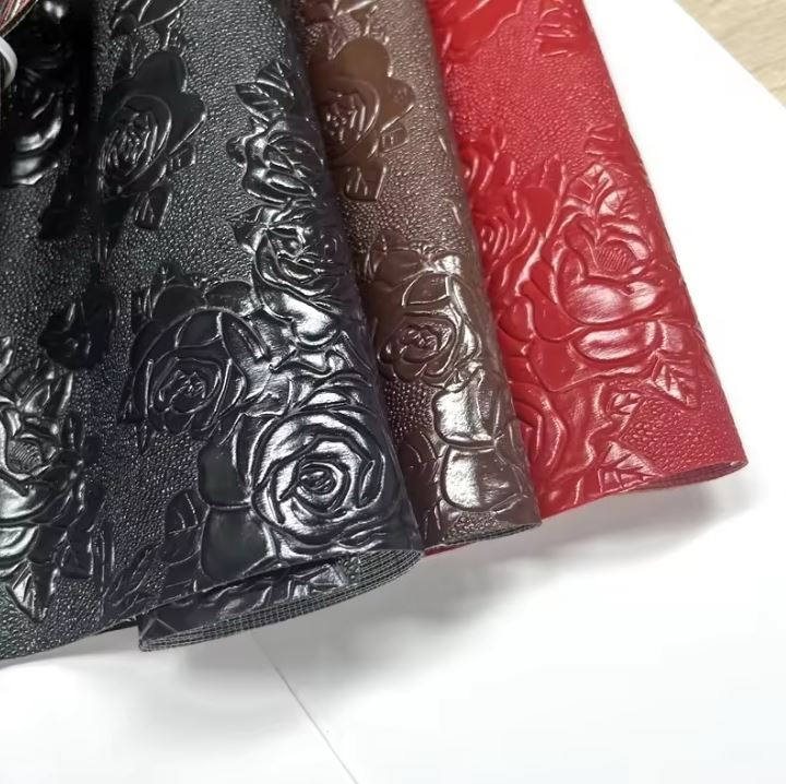 Popular en relleu brillant de vinil sintètic PVC de tela de cuir de flor de pell sintètica per a bosses de mobles de sofà